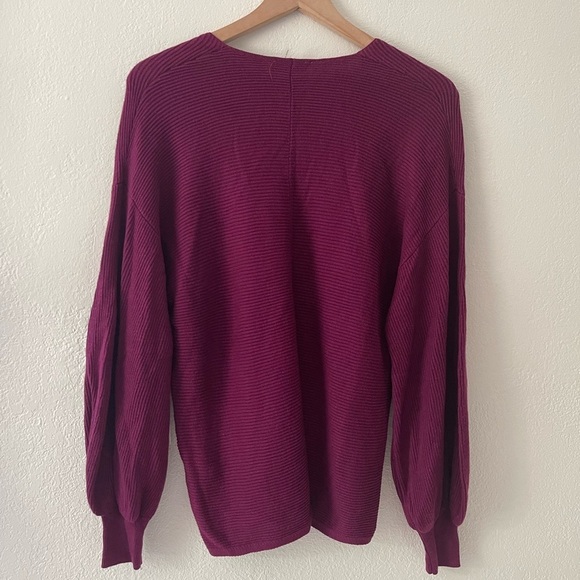 State Women's Rib-Knit Bubble Sleeve Long Sleeve V-neck Sweater Size L - Picture 7 of 7